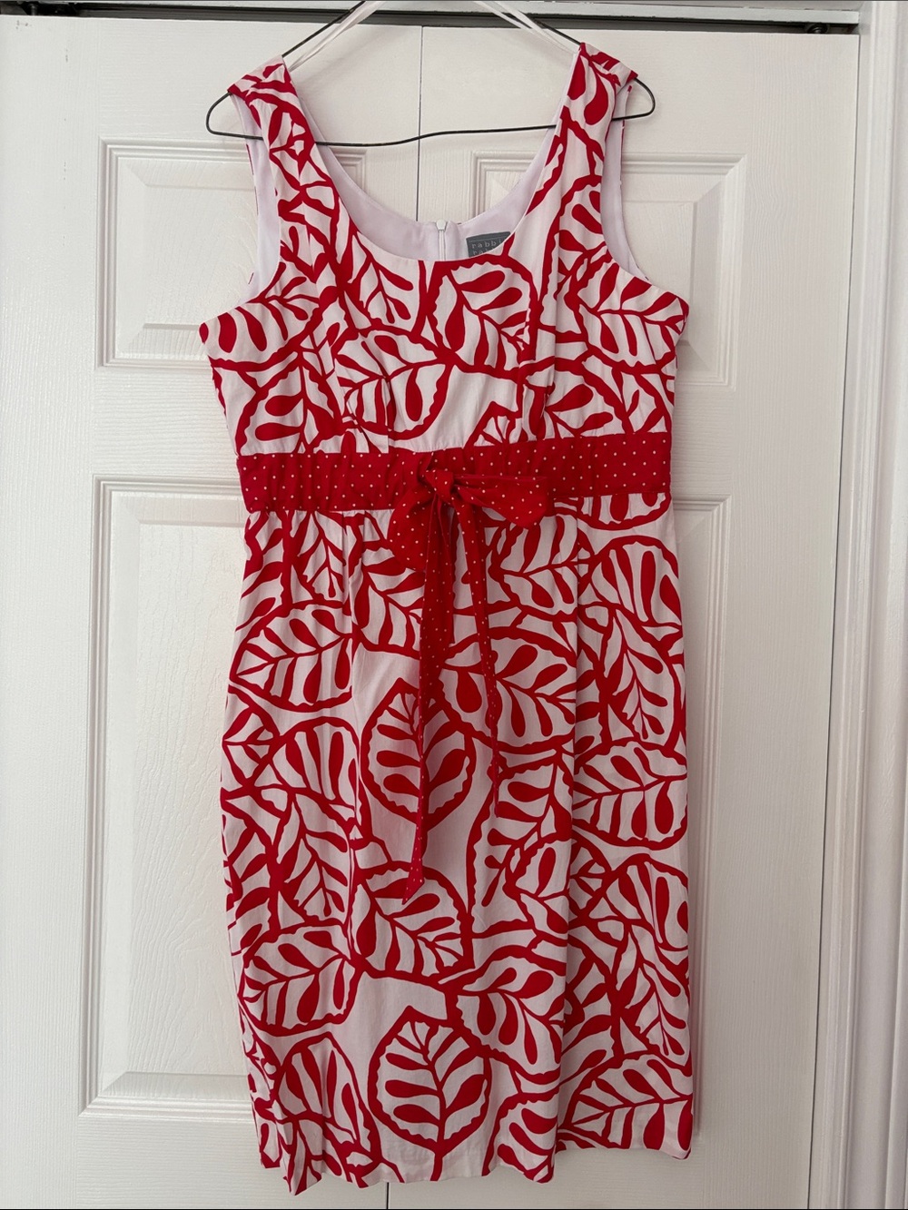 Ladies Sleeveless Red Leaf Print Dress with Polka Dot Waist Sash